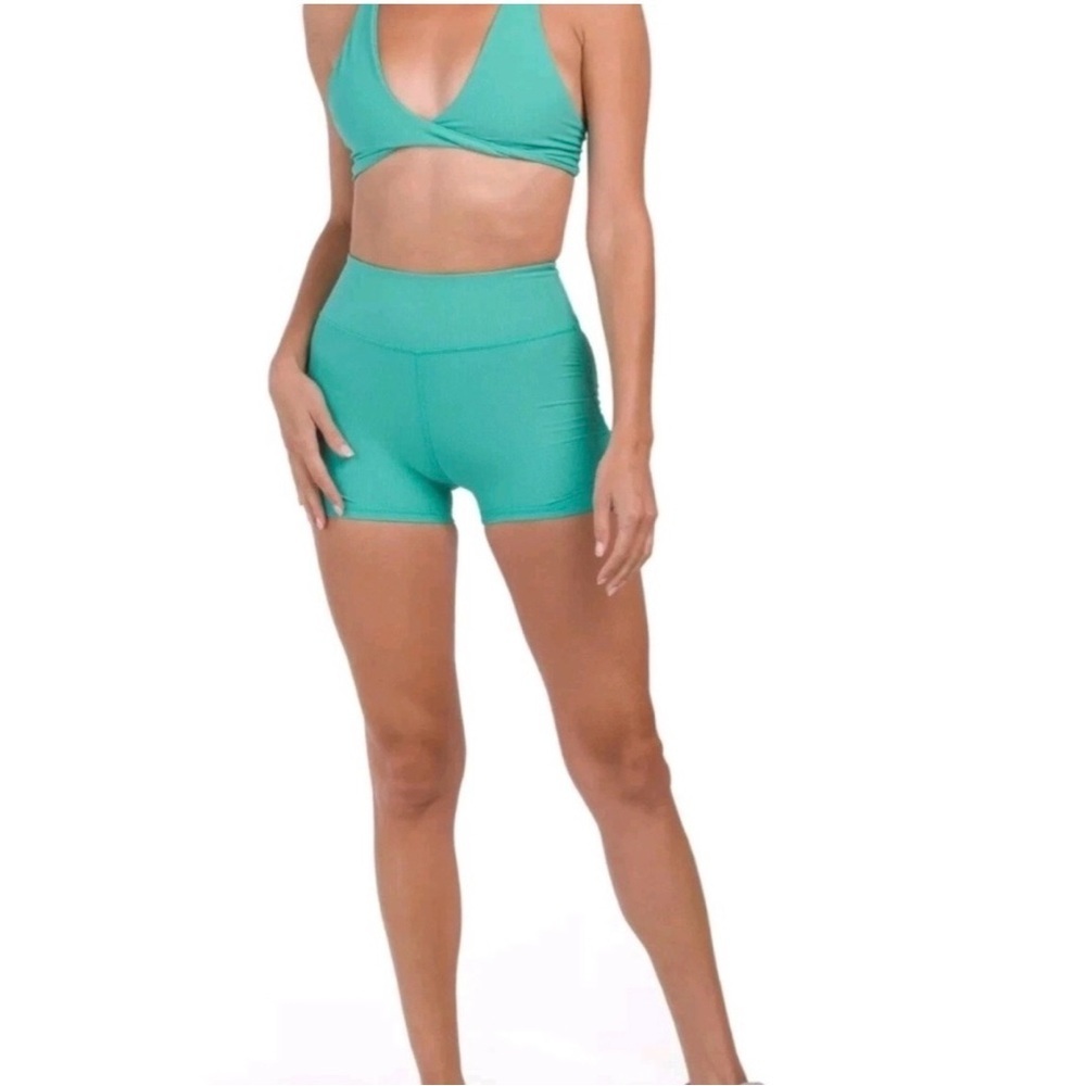 Wilo the Label Summer Green Bike Shorts Size Large